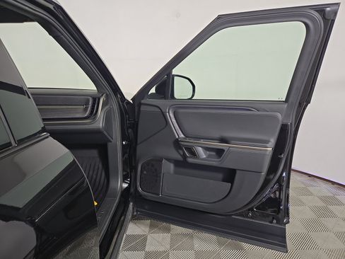 Used 2024 Rivian R1S Adventure AWD/4WD image 18