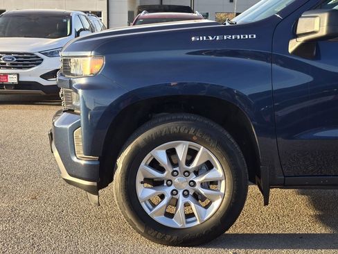 Used 2022 Chevrolet Silverado 1500 Custom w/ Safety Confidence Package image 6