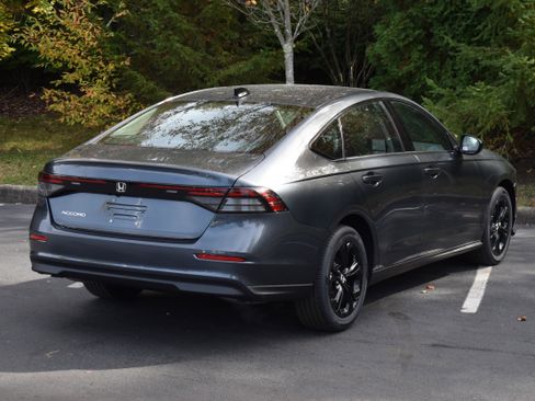 New 2025 Honda Accord SE image 8