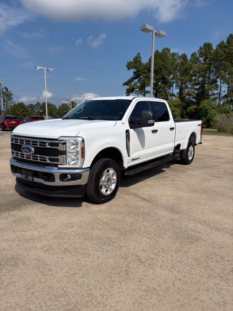 Used 2025 Ford F250 XLT w/ F-250 >10K GVWR Package AWD/4WD image 1