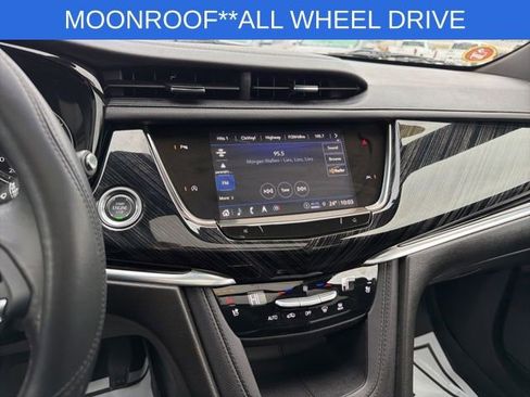 Used 2025 Cadillac XT6 Premium Luxury image 30