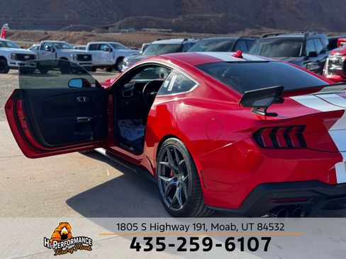 New 2025 Ford Mustang GT Premium w/ GT Performance Package RWD image 31