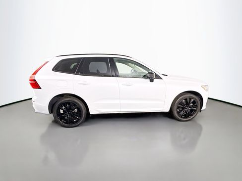 Used 2023 Volvo XC60 B5 Plus w/ Climate Package AWD/4WD image 11