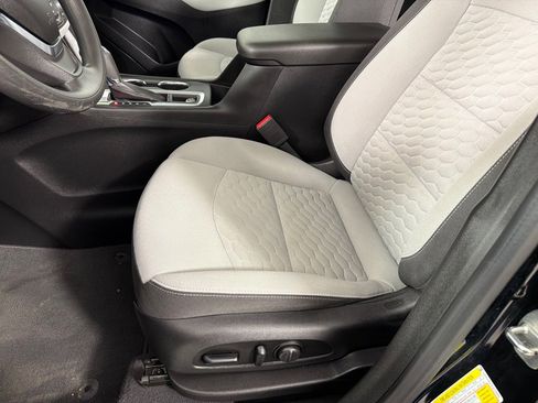 Used 2020 Chevrolet Equinox LS AWD/4WD image 12