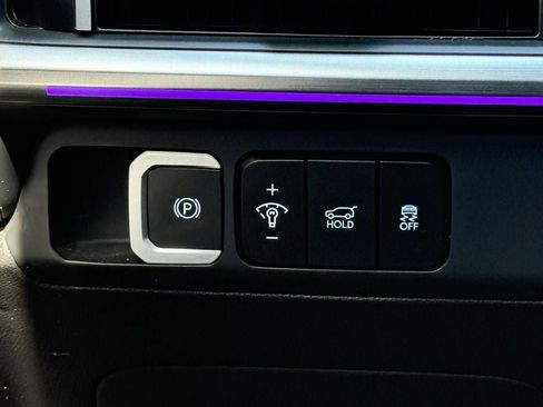 Used 2025 Hyundai Santa Fe Limited image 19