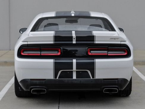 Used 2015 Dodge Challenger SRT w/ Technology Group RWD image 14