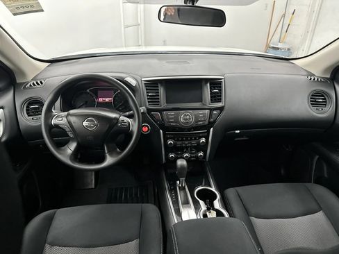 Used 2017 Nissan Pathfinder S FWD image 23