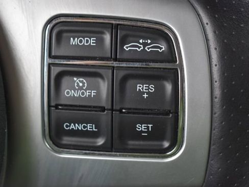 Used 2012 Jeep Grand Cherokee SRT8 w/ Luxury Group II AWD/4WD image 26