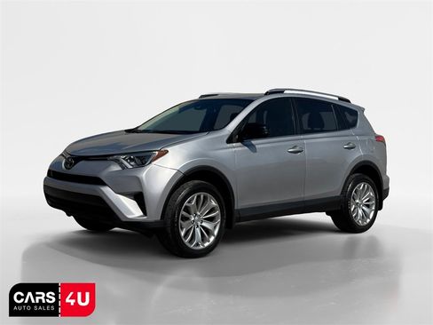 Used 2017 Toyota RAV4 LE image 3