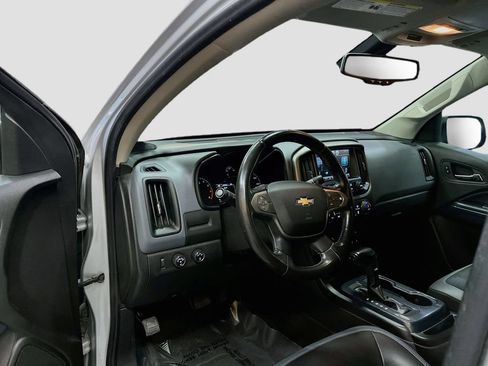 Used 2015 Chevrolet Colorado Z71 AWD/4WD image 9