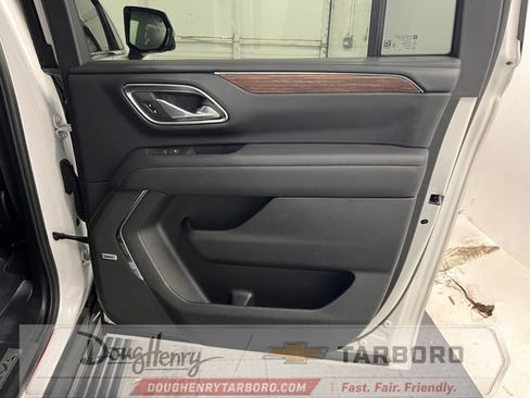 Used 2024 Chevrolet Suburban High Country w/ Advanced Technology Package AWD/4WD image 43