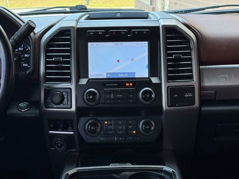 Used 2020 Ford F350 Platinum AWD/4WD image 9