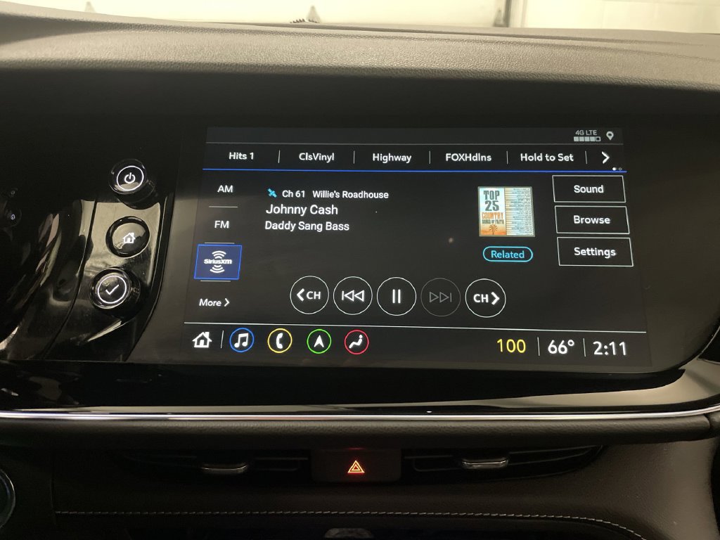 Used 2023 Buick Envision Avenir AWD/4WD image 7