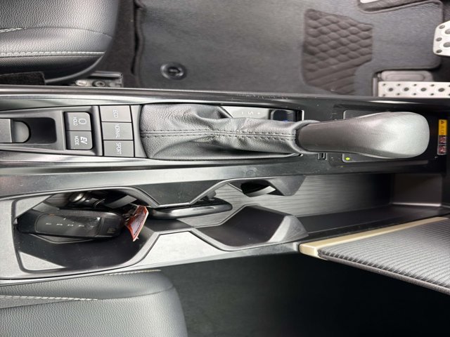 Certified 2025 Toyota Camry SE FWD image 31
