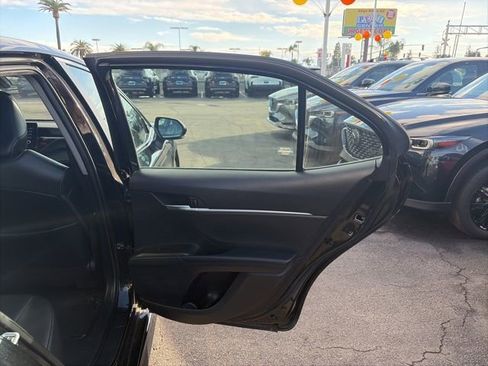 Used 2023 Toyota Camry SE image 15