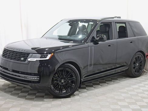 Used 2025 Land Rover Range Rover SE image 7