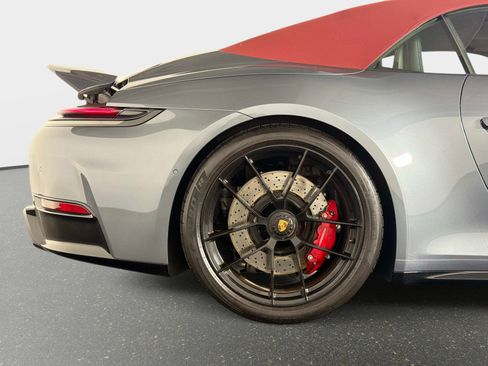 Used 2026 Porsche 911 Carrera GTS w/ Premium Package RWD image 18