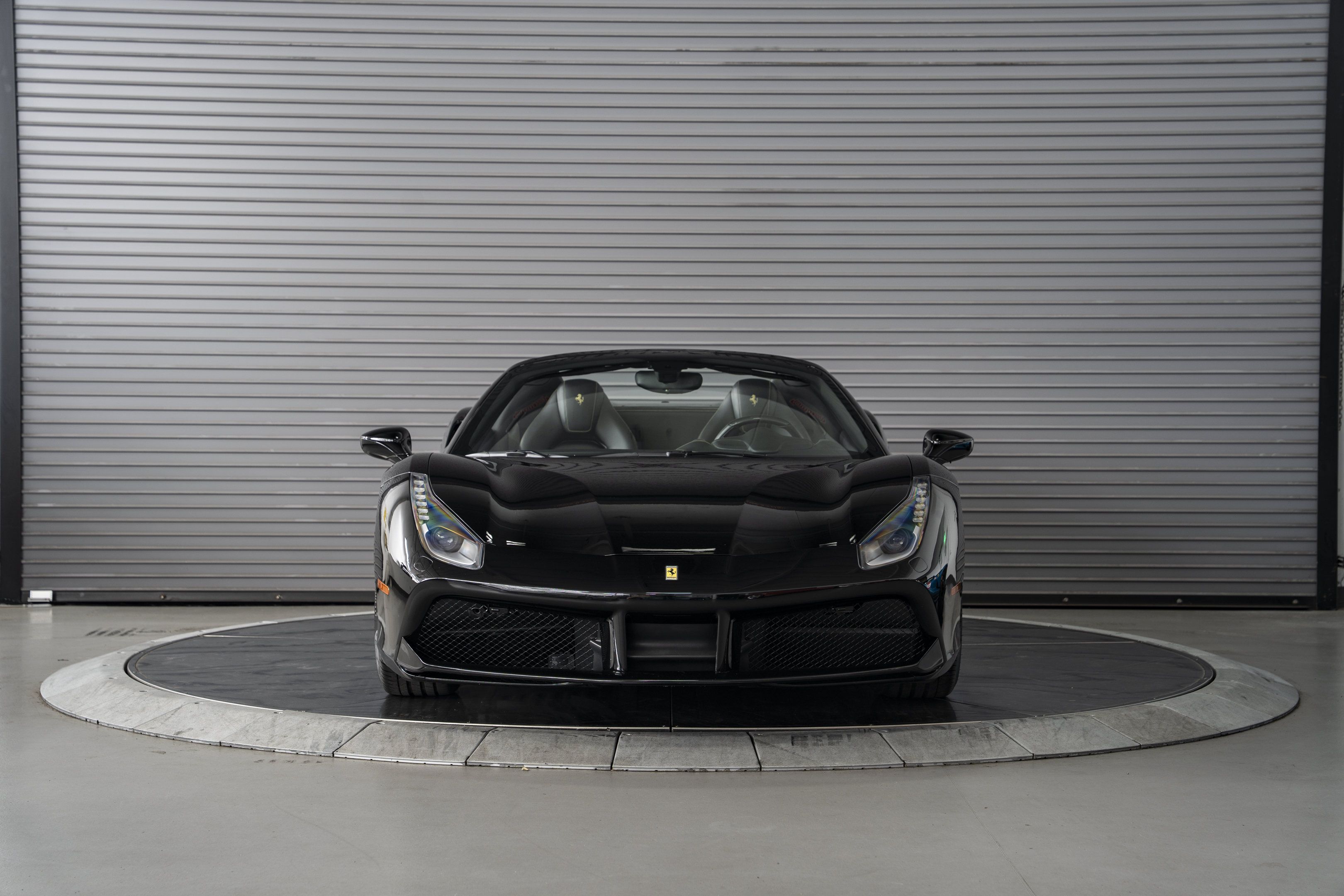 Used 2018 Ferrari 488 Spider RWD image 8