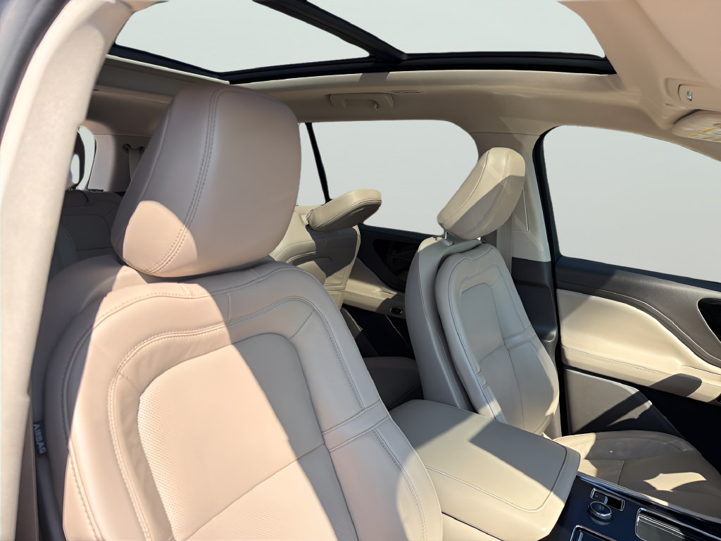 Used 2021 Lincoln Aviator Reserve w/ Equipment Group 201A RWD image 36