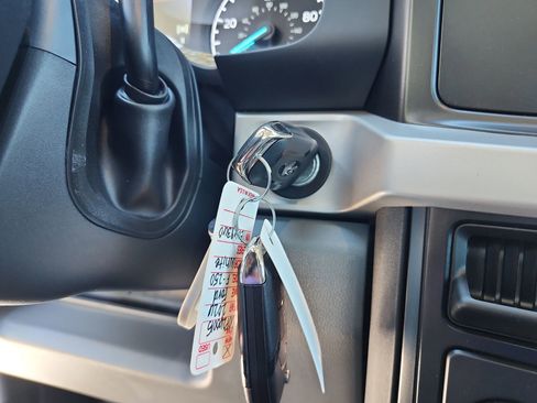 New 2026 Ford F250 XL w/ F-250 >10K GVWR Package image 26