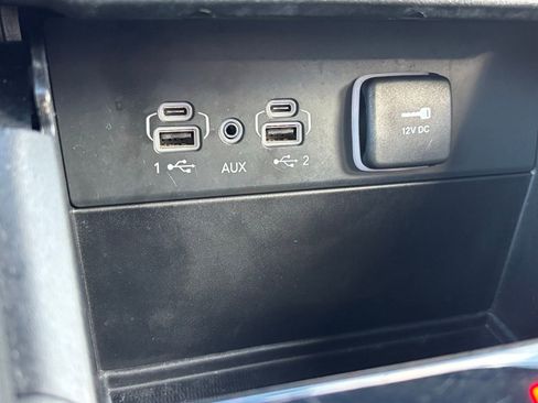 Used 2024 Jeep Grand Cherokee Limited AWD/4WD image 27
