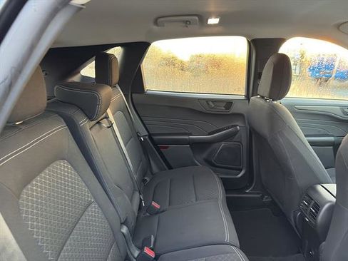 Used 2025 Ford Escape Active image 10