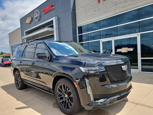 Used 2024 Cadillac Escalade Sport Platinum w/ LPO, ONYX Package AWD/4WD image 1