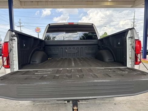 Used 2019 Ford F150 XLT w/ Equipment Group 302A Luxury AWD/4WD image 9