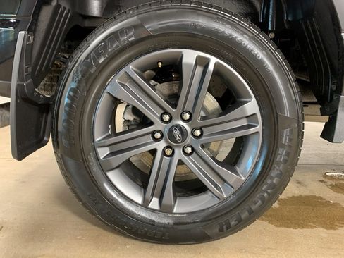 Used 2023 Ford F150 Lariat w/ Equipment Group 502A High image 40