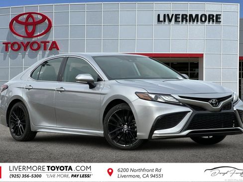 Used 2023 Toyota Camry XSE image 1