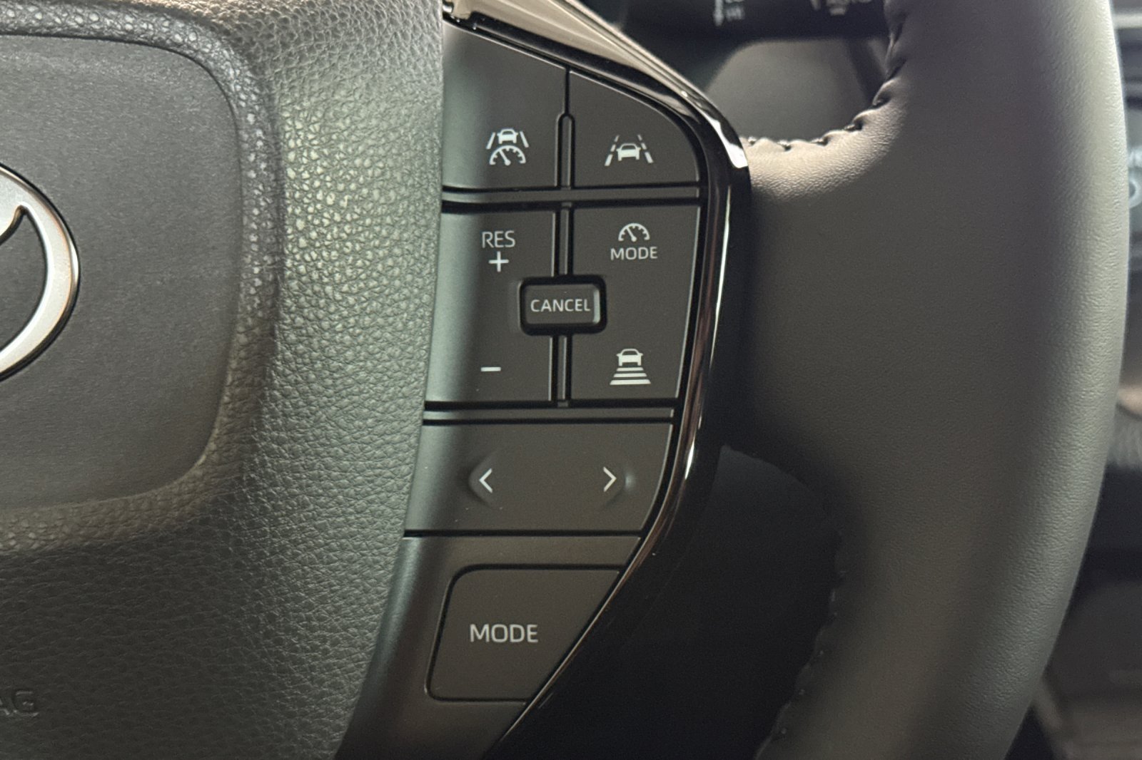 New 2027 Toyota Prius XLE FWD image 29