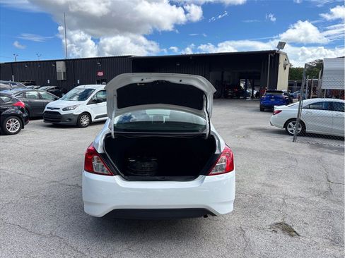 Used 2016 Nissan Versa SV FWD image 30