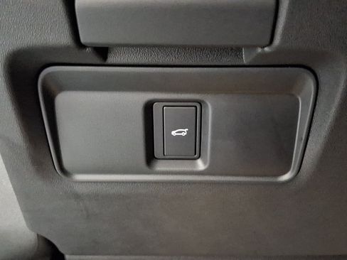 Certified 2025 Land Rover Discovery Sport S AWD/4WD image 26