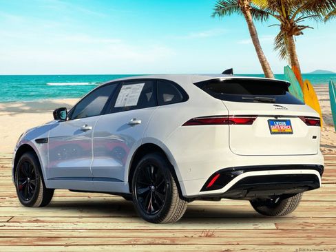 Used 2026 Jaguar F-PACE R-Dynamic S image 3