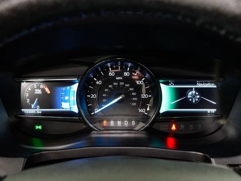 Used 2017 Ford Explorer XLT w/ Equipment Group 202A image 14