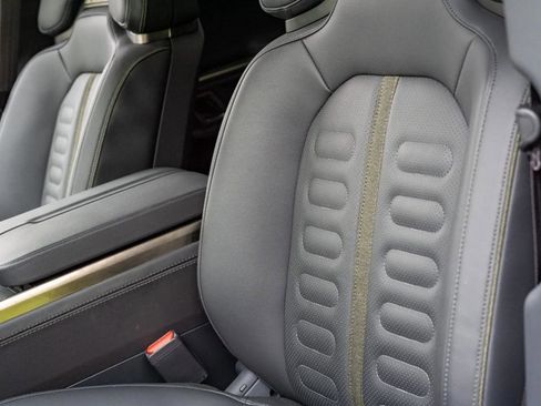 Used 2022 Rivian R1T Launch Edition AWD/4WD image 18