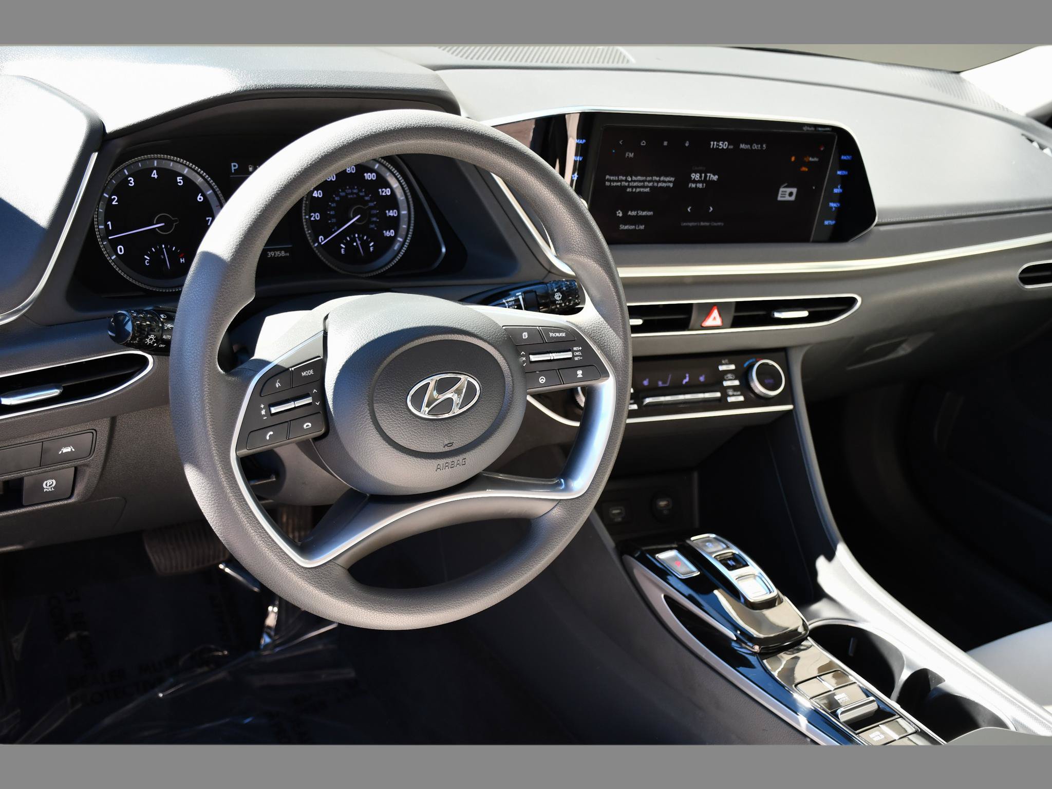 Used 2023 Hyundai Sonata SEL FWD image 13