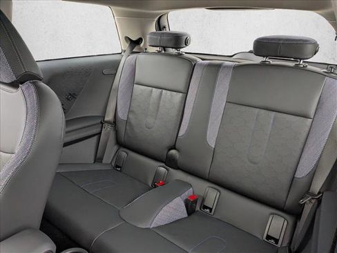 New 2026 MINI Cooper 2-Door Hardtop image 17