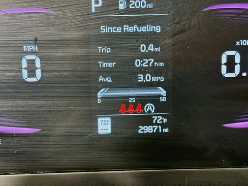 Used 2025 Kia Sportage LX image 19