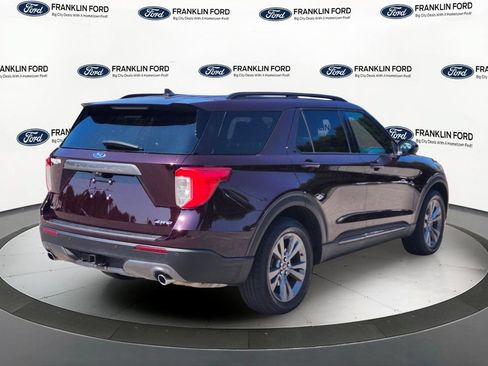 Used 2022 Ford Explorer XLT w/ Equipment Group 202A AWD/4WD image 5