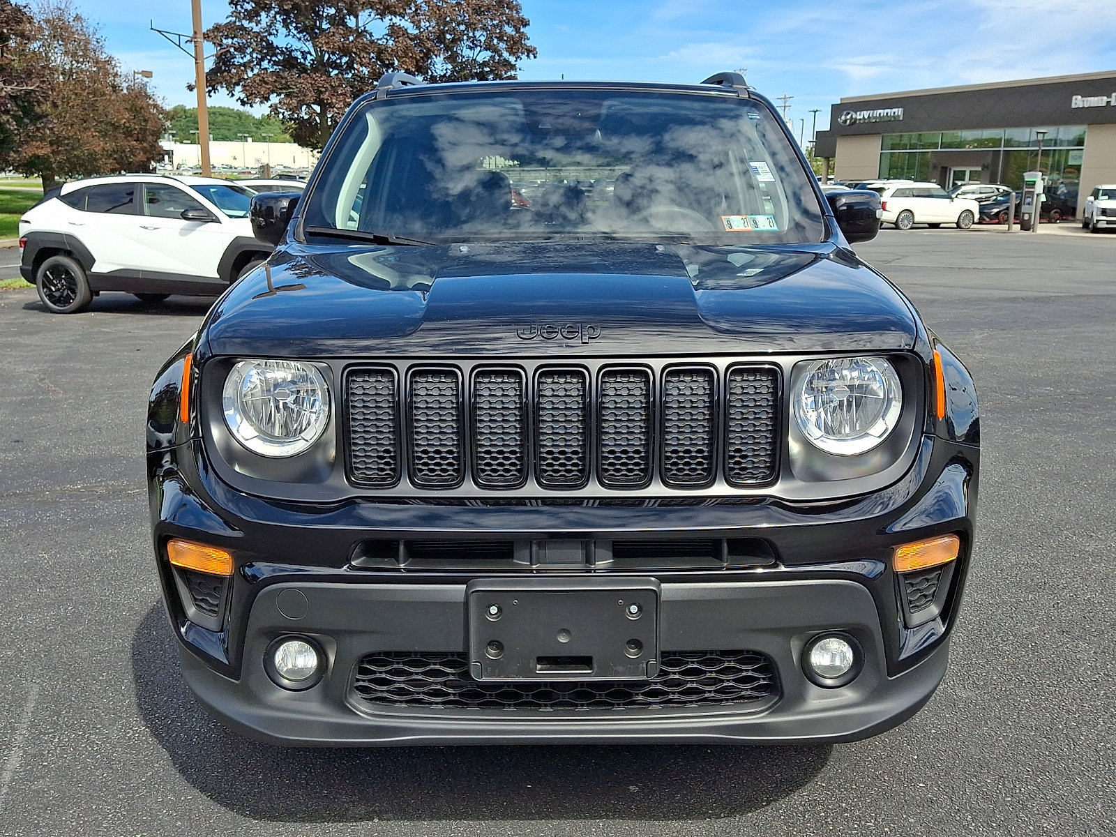 Certified 2023 Jeep Renegade Altitude AWD/4WD image 2