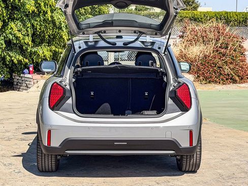 New 2026 MINI Cooper 2-Door Hardtop FWD image 28