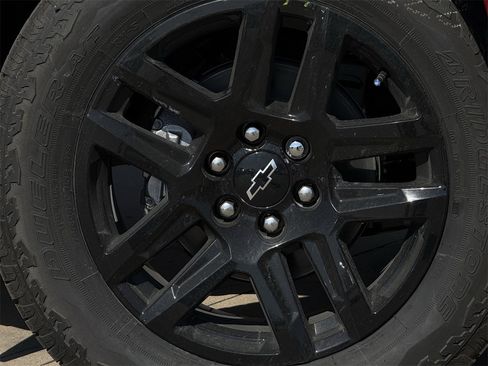 New 2026 Chevrolet Silverado 1500 RST w/ Texas Edition Plus image 9