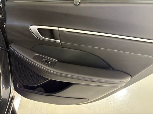 Used 2025 Hyundai Sonata Limited image 86