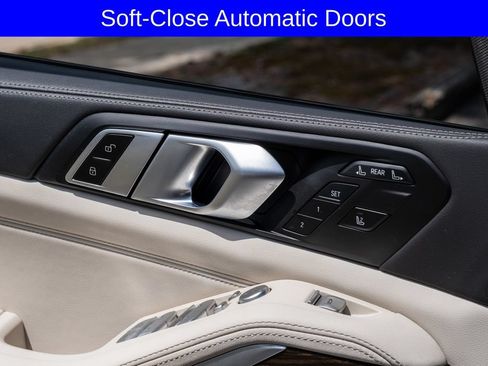 Used 2025 BMW X7 xDrive40i w/ M Sport Package AWD/4WD image 14