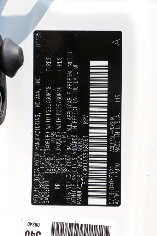 Used 2025 Toyota Sienna XSE AWD/4WD image 27