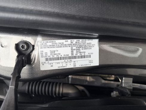 Used 2017 Ford Focus ST FWD image 34