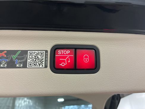 Used 2023 Mercedes-Benz EQS 450+ 4MATIC SUV image 33