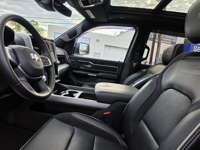 Used 2022 RAM 1500 Laramie AWD/4WD image 4