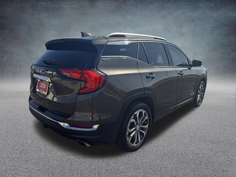 Used 2019 GMC Terrain SLT w/ Preferred Package FWD image 3